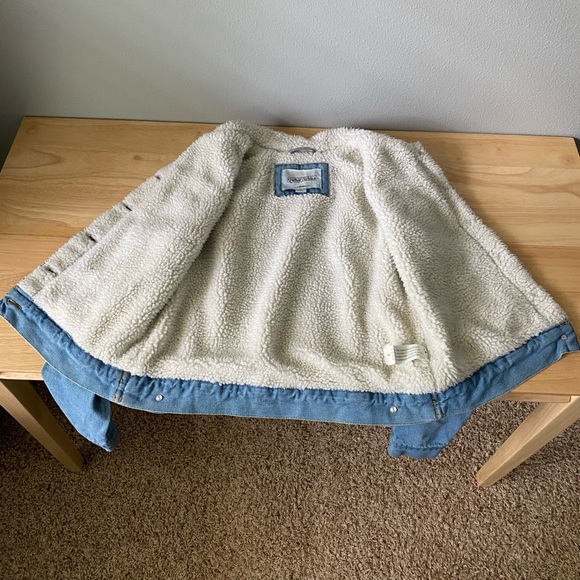 NEW Sherpa Lined Jean Jacket by Reserve Fairfax - Size Medium - Picture 6 of 7